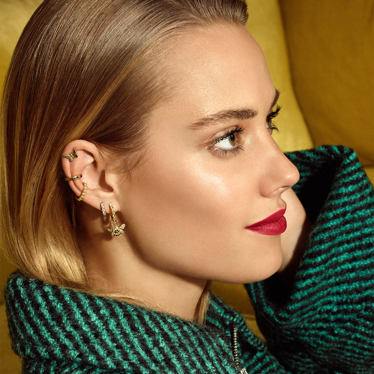 Single Orb Hoop Black Diamond Large