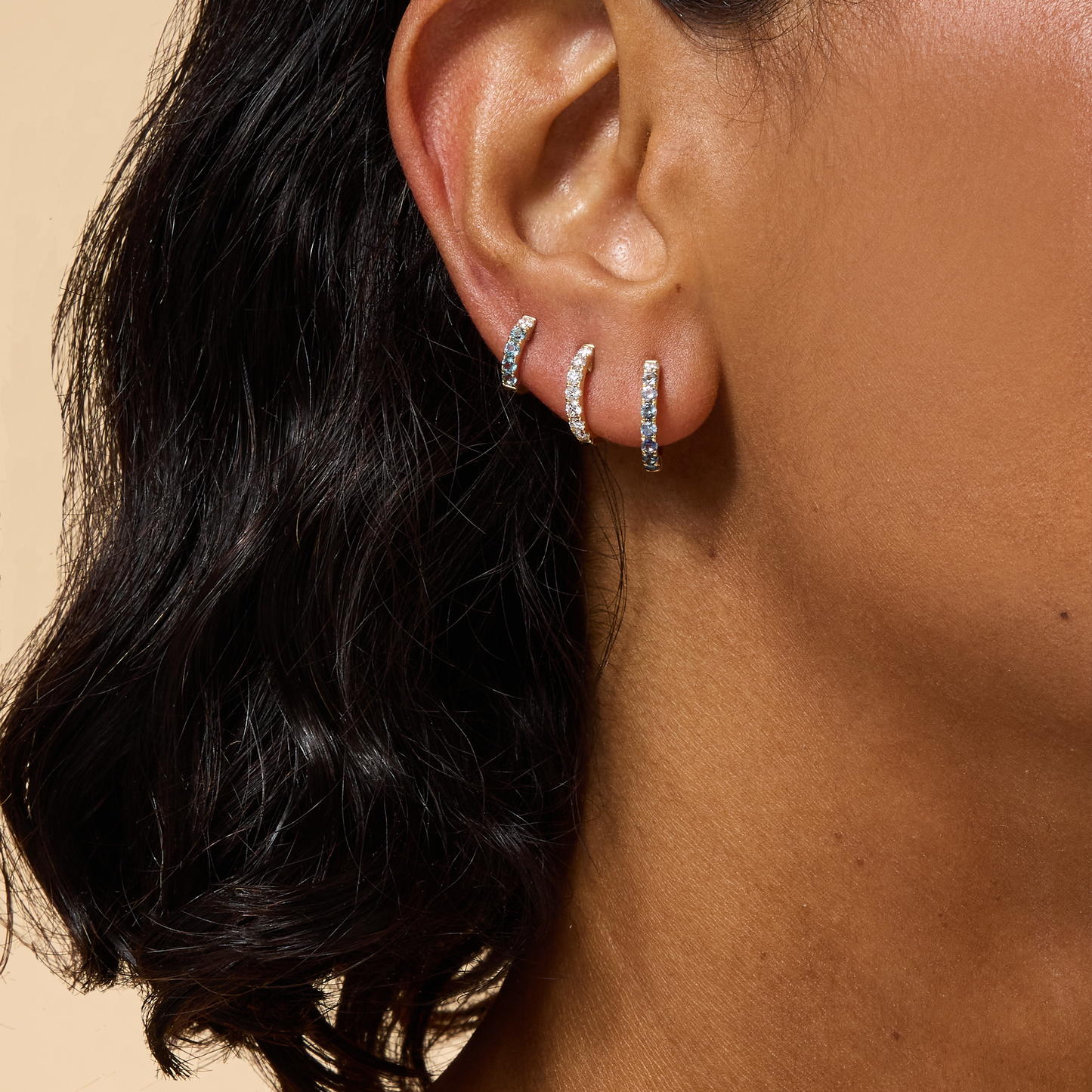 Single Orb Hoop Blue Sapphire Medium White Gold