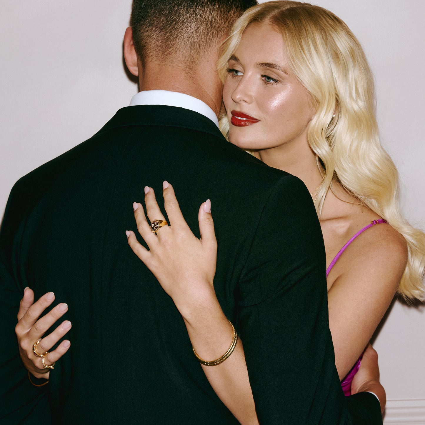 Eye Die 4 U Signet Ring